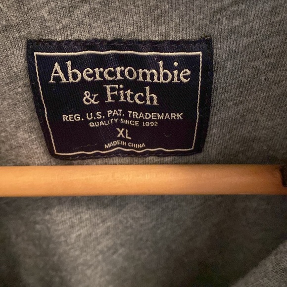 Abercrombie and Fitch Button up Lined Shirt - Picture 2 of 3